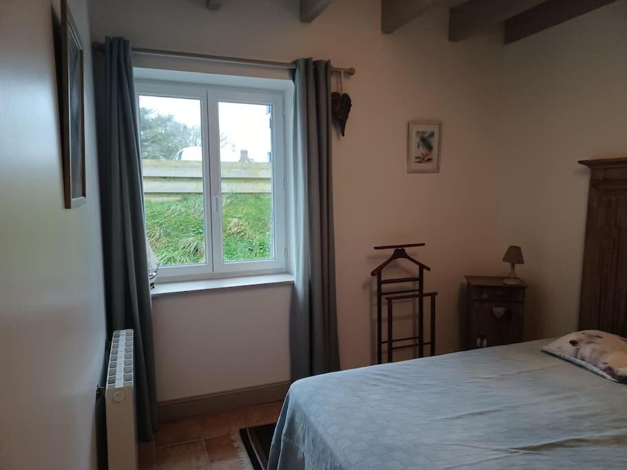Petite Maison Bretonne Pour 4 Personnes Plounerin ภายนอก รูปภาพ