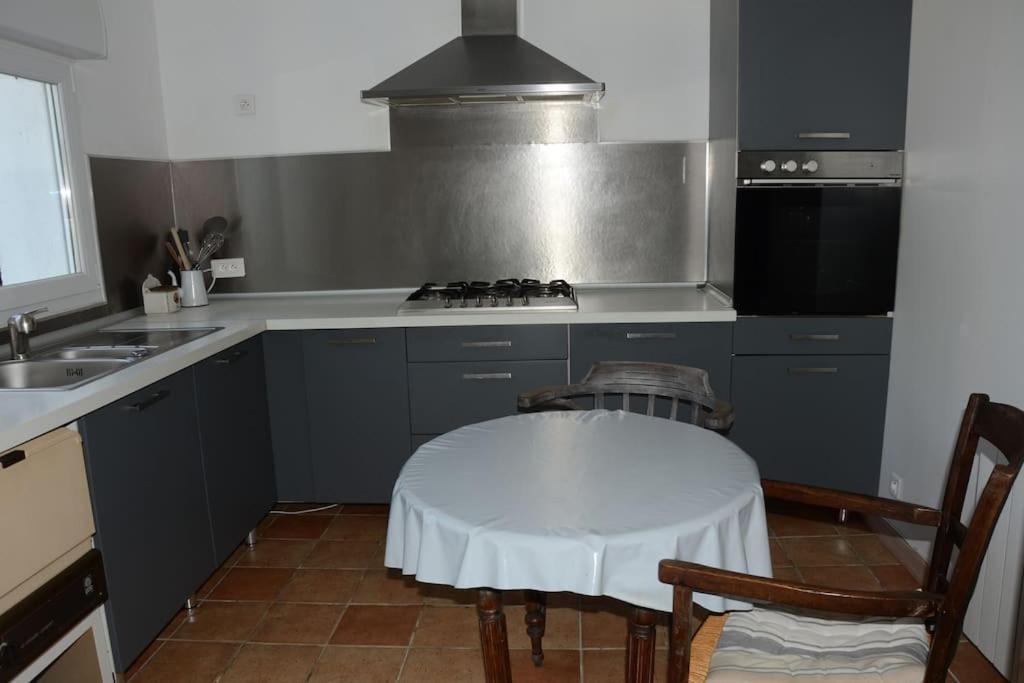 Petite Maison Bretonne Pour 4 Personnes Plounerin ภายนอก รูปภาพ