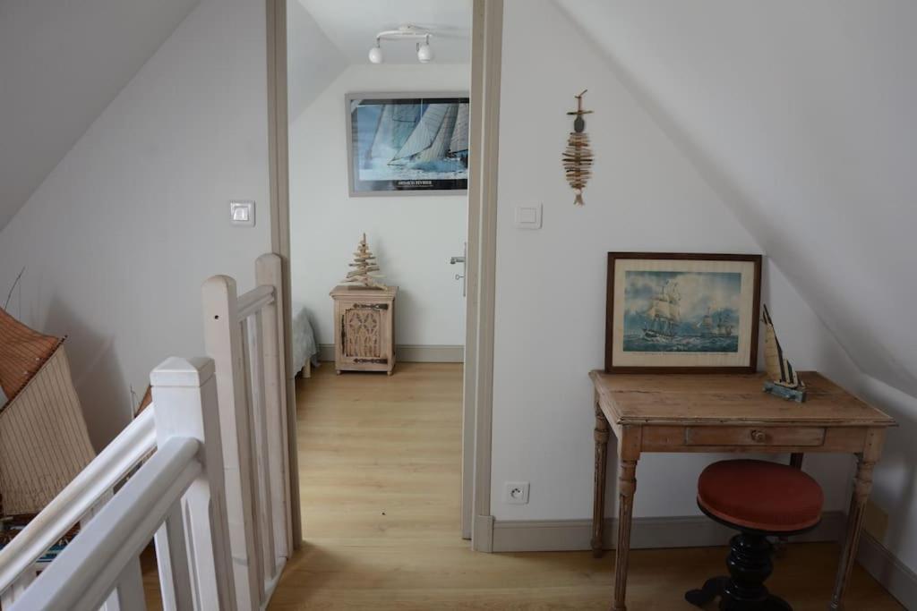 Petite Maison Bretonne Pour 4 Personnes Plounerin ภายนอก รูปภาพ